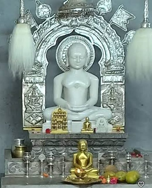 img023